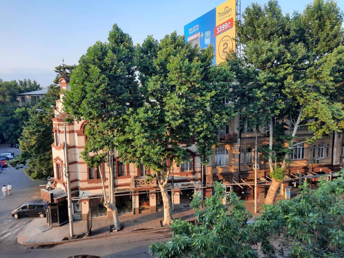 Tbilisi Philharmonia Apartment ภายนอก รูปภาพ