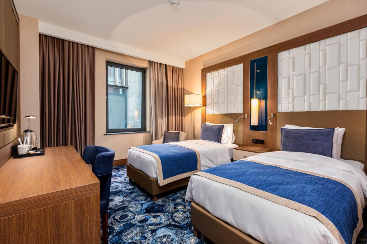 Tbilisi Philharmonia Apartment ภายนอก รูปภาพ