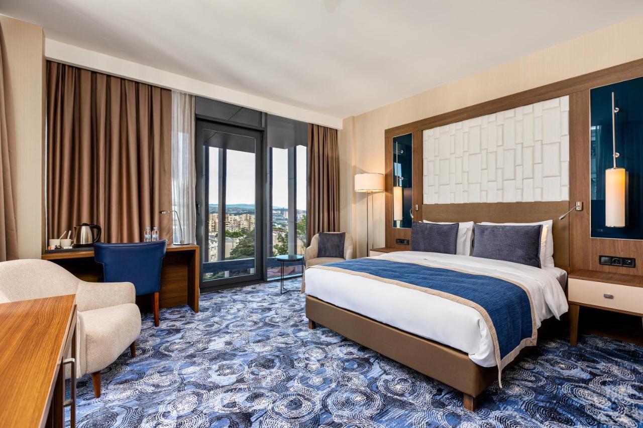 Tbilisi Philharmonia Apartment ภายนอก รูปภาพ