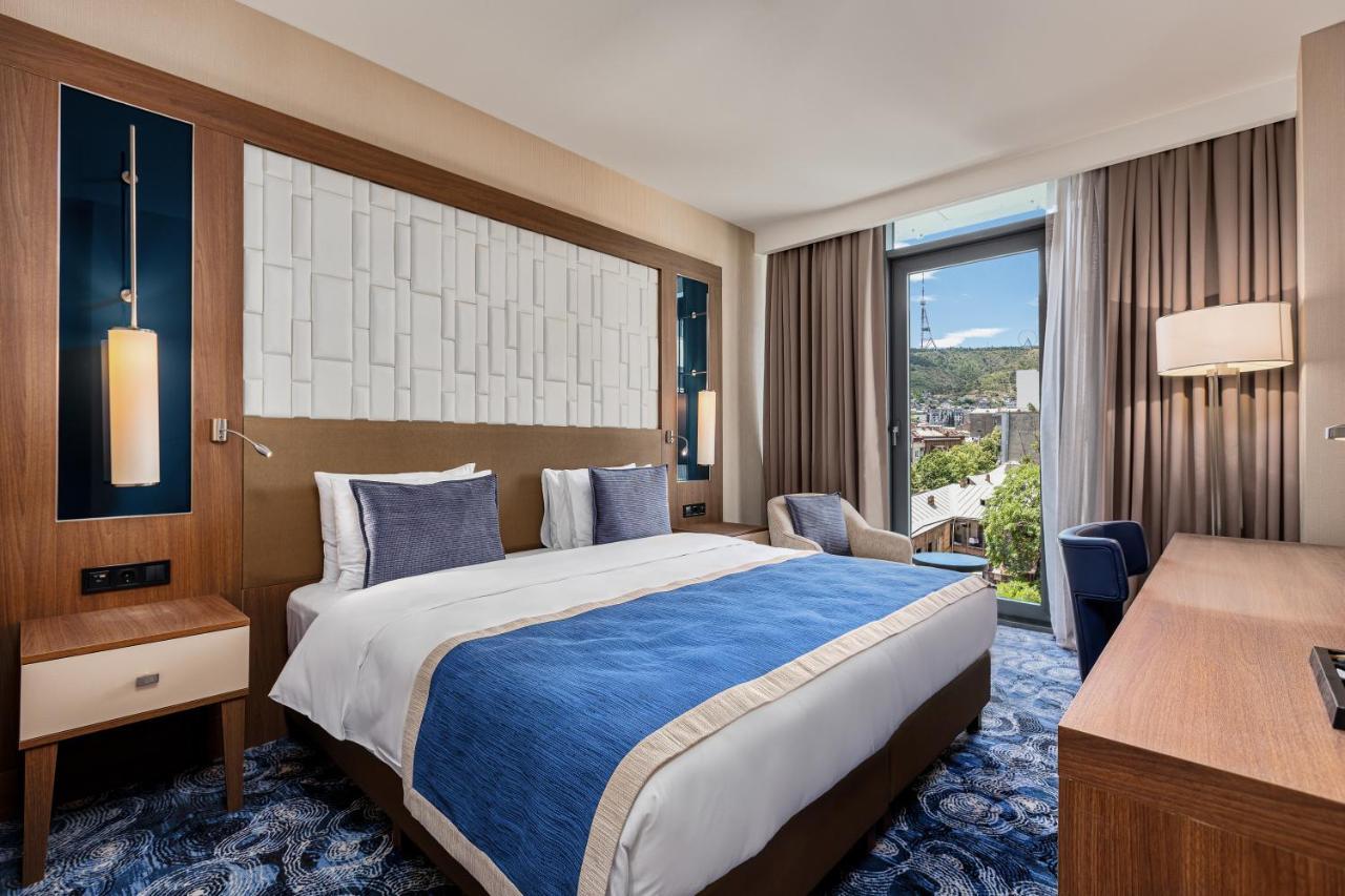 Tbilisi Philharmonia Apartment ภายนอก รูปภาพ