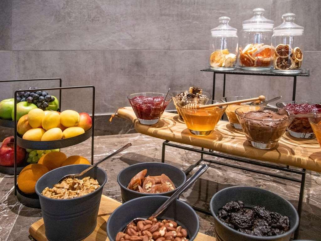 Tbilisi Philharmonia Apartment ร้านอาหาร รูปภาพ